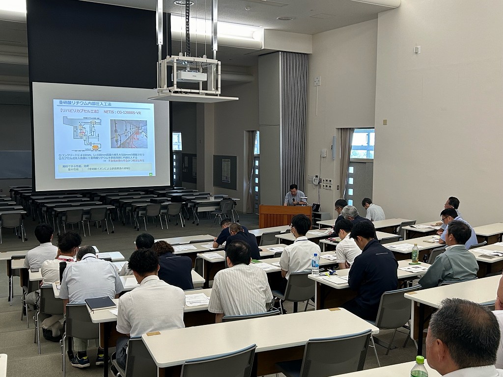 公益財団法人 長崎県建設技術研究センター様の研修会に講師派遣しました | 活動・講演・見学会報告 | 一般社団法人コンクリートメンテナンス協会